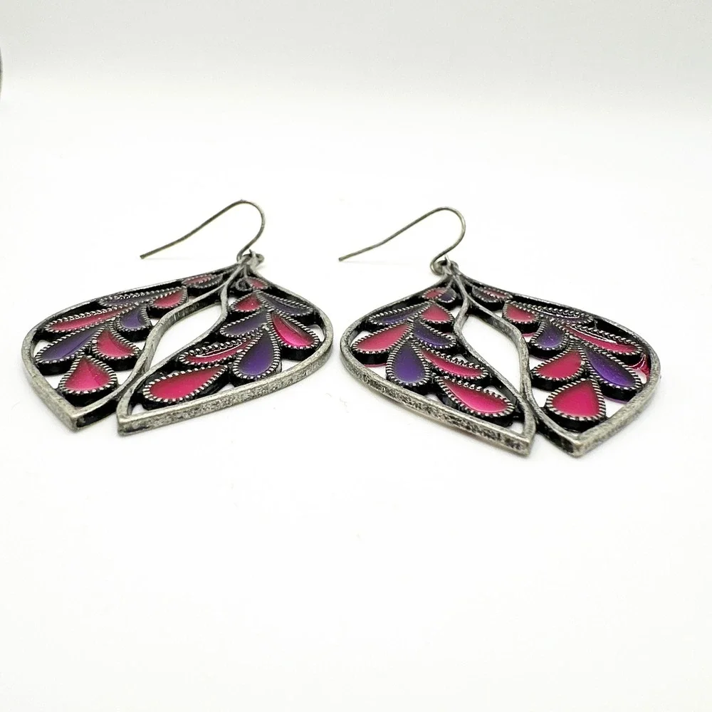 Vintage Pewter Openwork Enamel Leaf Dangle‎ Earrings Purple Pink Teardrop